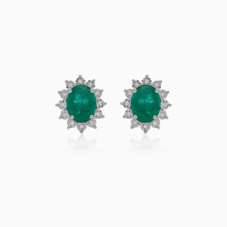 18k White Gold Earrings Adorned with Beautiful Emeralds