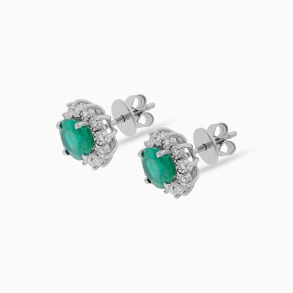 18k White Gold Earrings Adorned with Beautiful Emeralds - Image 3