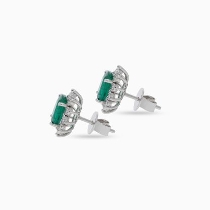 18k White Gold Earrings Adorned with Beautiful Emeralds - Image 4