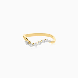 Introducing a stunning 18k yellow gold ring from the Dunyati collection, elegantly adorned with natural diamonds. This exquisite piece showcases a balance of timeless sophistication and modern design, perfect for any occasion. The warm hues of the yellow gold beautifully complement the brilliant sparkle of the diamonds, creating a radiant piece that captures light from every angle. Ideal for both everyday wear and special moments, this ring embodies luxury and refinement, making it a cherished addition to any jewelry collection.