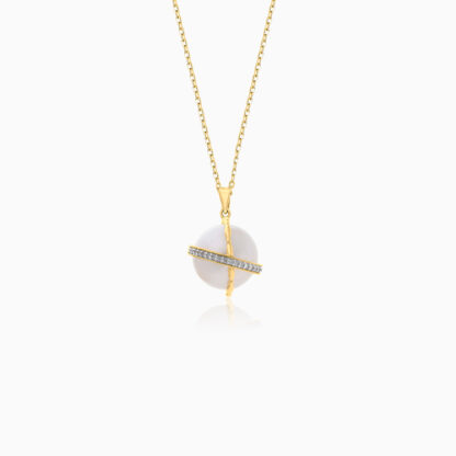 18K Yellow Gold necklace with pearl pendant srounnded by gold line and natural diamond line