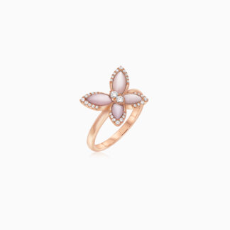 18k Rose gold ring butterfly shape decorated with Mother of pearl and natural diamond stones