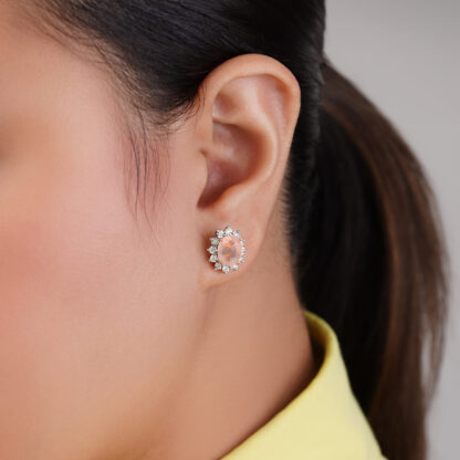 18k gold earring with natural diamond and rose quartz