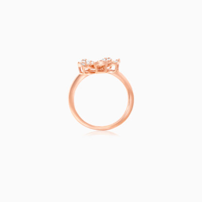 18k Rose gold ring flower shape decorated with natural diamond stones