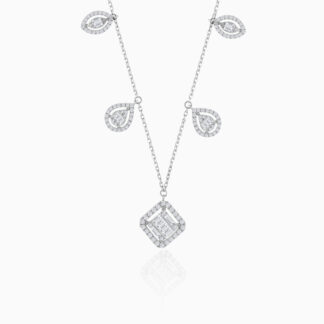 18K white gold diamond necklace from the Trendy Collection, perfect for special occasions or as an everyday statement accessory.