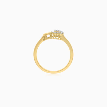 18k Yellow Ring Decorated with Natural Diamond, heart shap