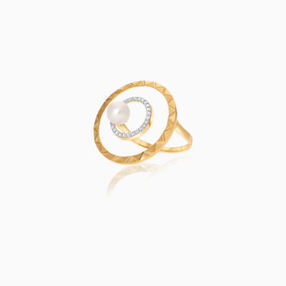 18K YELLOW GOLD RING DECORTAED BY SINGLE PRARL AND ZIRCON STONES