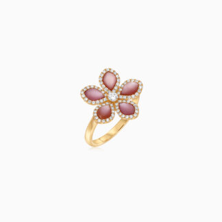18k yellow gold ring flower shape decorated with natural diamond and Pink Mother of pearl
