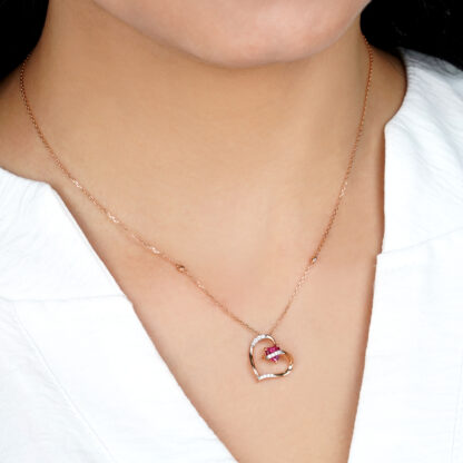18K ROSE GOLD NECKLACE HEART SHAPE DECORATED WITH NATURAL DIAMOND AND PINK TOPAZ - Image 2