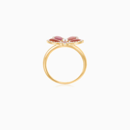 18k yellow gold ring flower shape decorated with natural diamond and Pink Mother of pearl