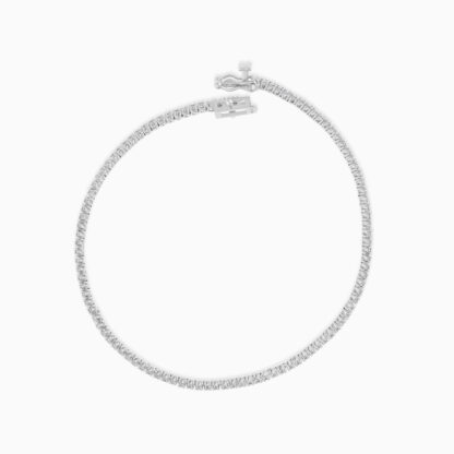 18k white gold tennis bracelet with natural diamond