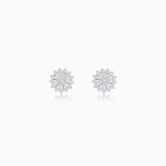 18k yellow gold earring with natural diamonds stones