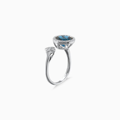 18k White Gold Ring with Diamonds and London Blue Topaz - Image 3