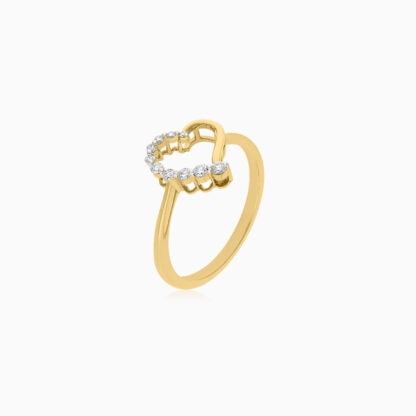 18k Yellow Ring Decorated with Natural Diamond, heart shap
