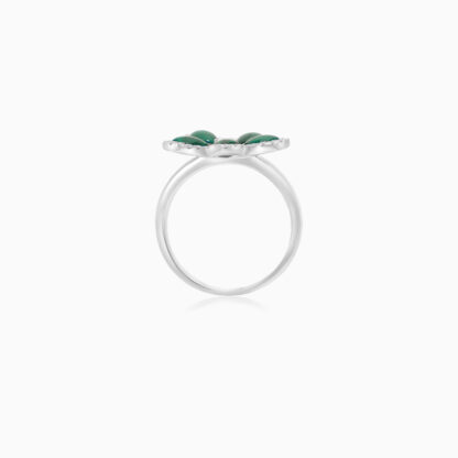 18K WHITE GOLD RING FLOWER SHAPE DECORATED WITH NATUARL DIAMOND AND MALACHITE STONES