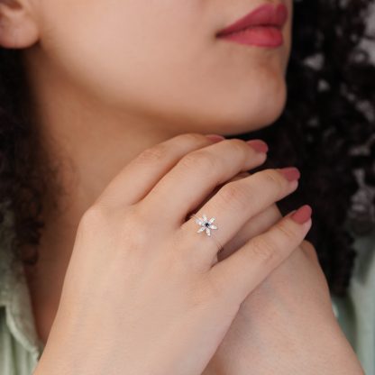 118K White Gold Ring with Diamonds and Sapphire – Floats Collection - Image 2