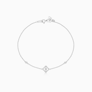 18k white gold bracelet decorated by natural diamond