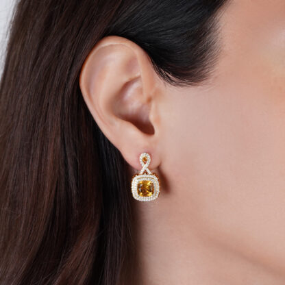 18K Yellow  Gold Earrings featuring a stunning Natural Diamond and Citrine stones - Image 2