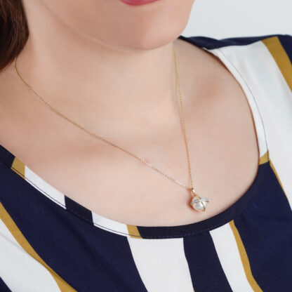 18K YELLOW GOLD PEARL Necklace WITH NATURAL DIAMOND