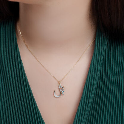 18k Yellow Gold 'Sheen' Arabic Letter Necklace With Natural Diamond & Blue Topaz - Image 2