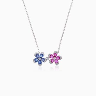 18k White Gold Necklace with Two Beautifully Crafted Flower Designs