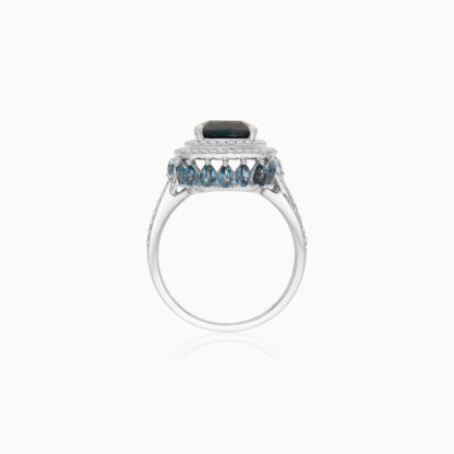 18K White Gold Ring featuring a stunning Natural Diamond and London Blue Topaz stones - Image 4