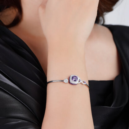 18k white gold bangle featuring a stunning natural diamond and amethyst - Image 2